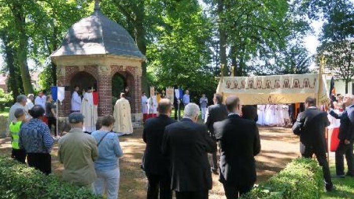 Nach Corona- eine Demo für Gott und christliche Werte.