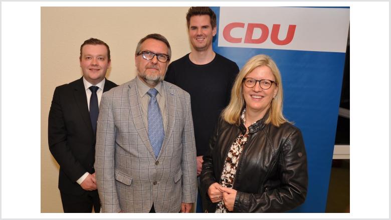 Rico Rosenbaum (Schriftführer), Markus Stephan-Harkebusch (Stv. Vorsitzender), Mats Bierkämper (Kassierer), Petra Klatt (Vorsitzende)